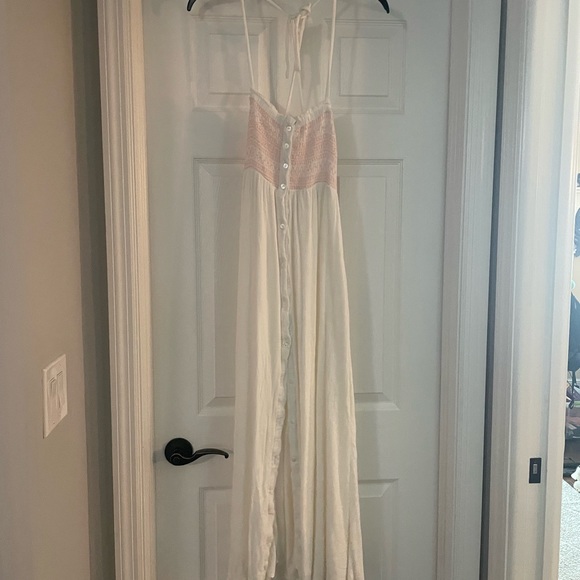 White maxi dress - Picture 2 of 3